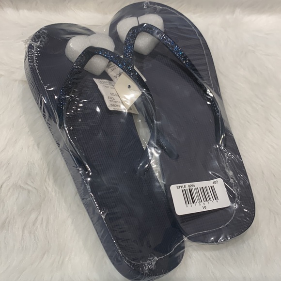 Glitter Strap Flip Flops - Picture 4 of 4